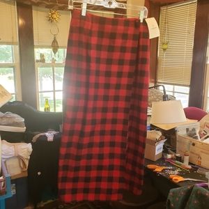 Liz Claiborne long Highwaist skirt NWT 4